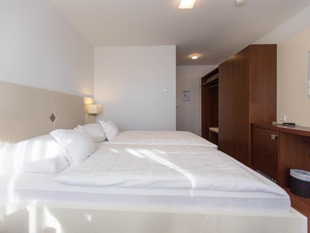 Hotel Seepark Garni Uberlingen Exterior foto